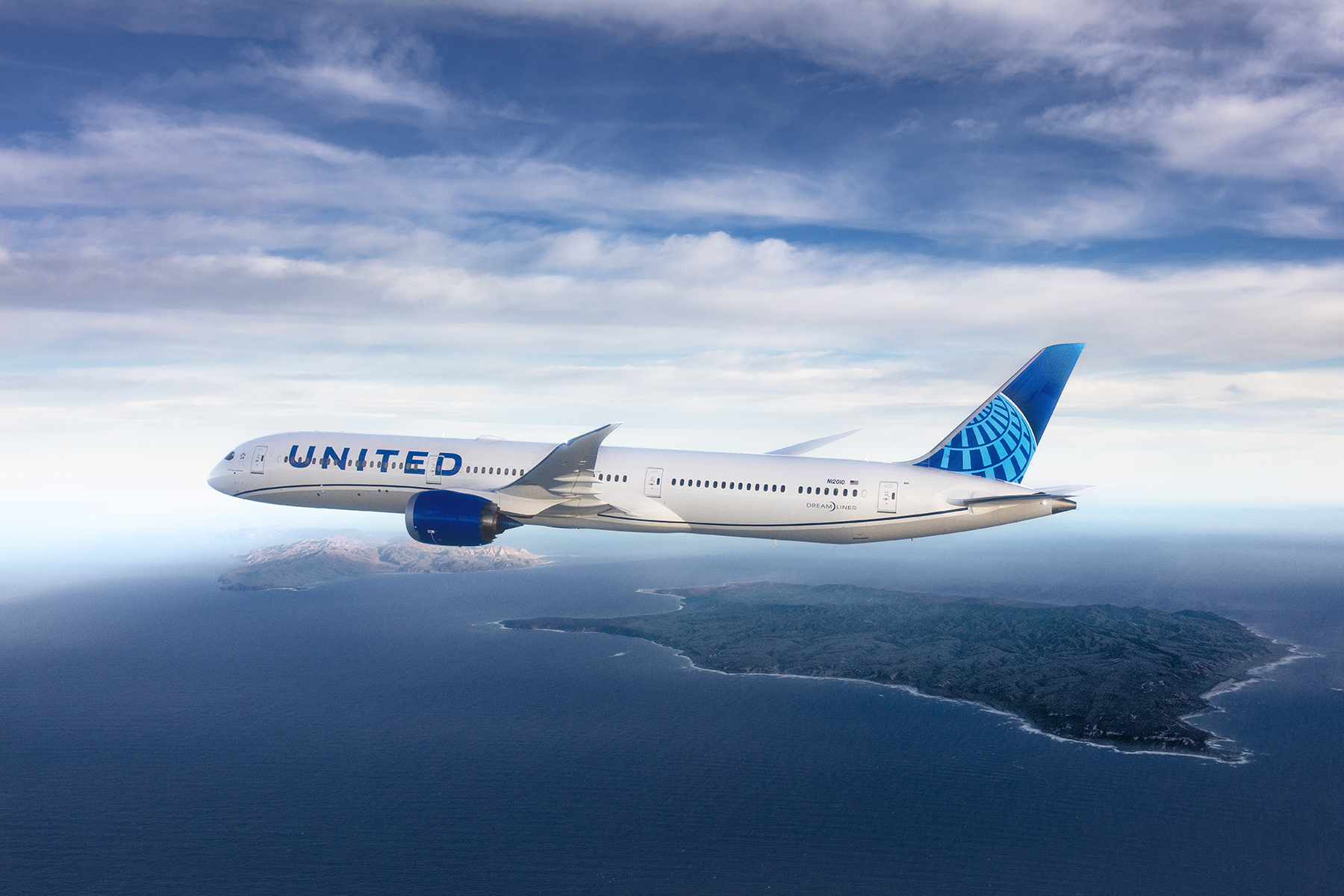 Hawaiian Host Now on Select United Airlines’ Flights